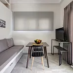 Molos Beachfront In Appartement Diakopto