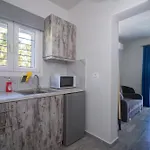 Molos Beachfront In Appartement *