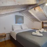 Molos Beachfront In Appartement Diakopto