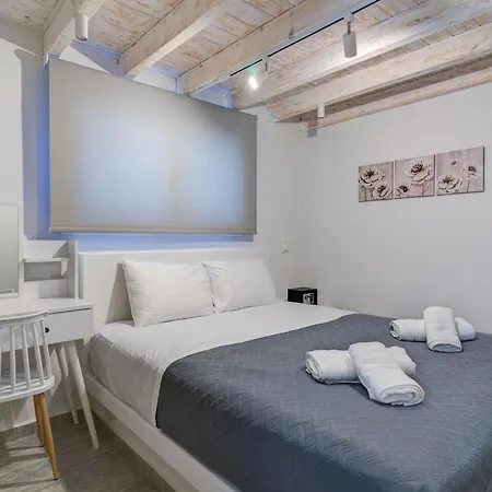 Lejlighed Molos Beachfront In