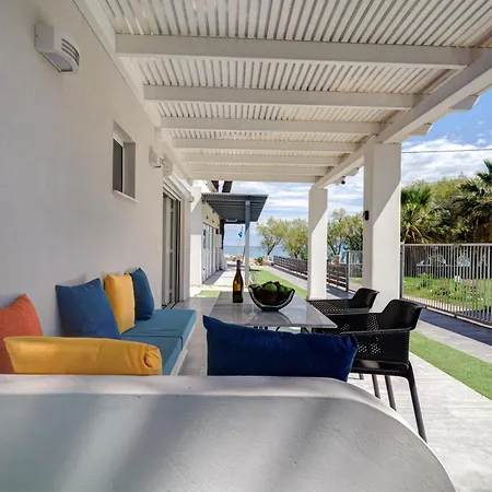 Molos Beachfront In * Diakopto