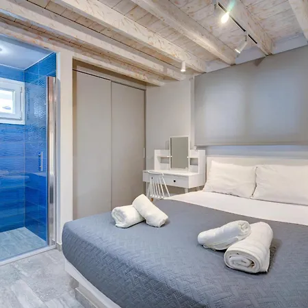 Molos Beachfront In 아파트 디아코프토