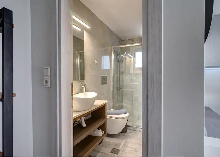 Appartement Molos Beachfront In *