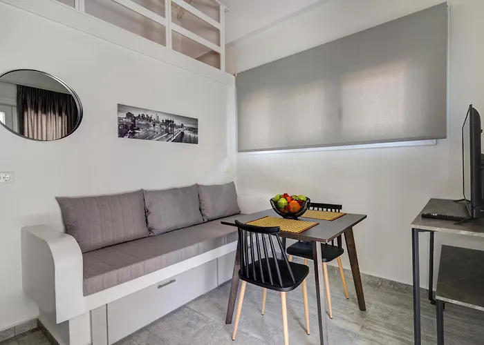 Daire Molos Beachfront In