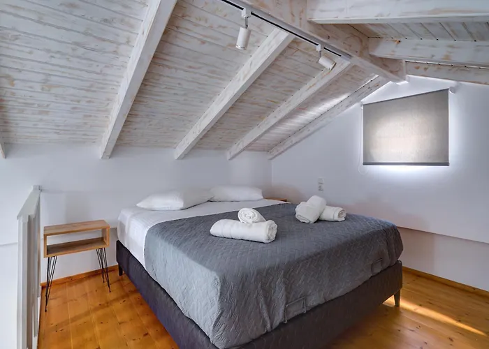 Molos Beachfront In Appartement