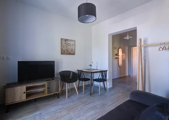 Molos Beachfront In * דיאקופטו