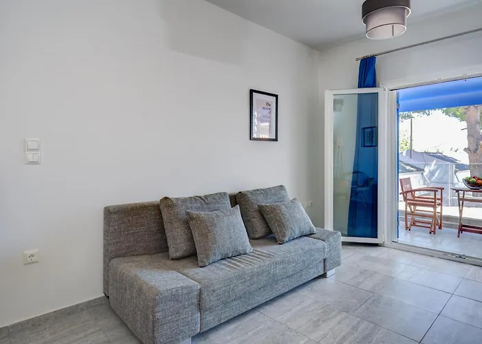 Molos Beachfront In Diakopto